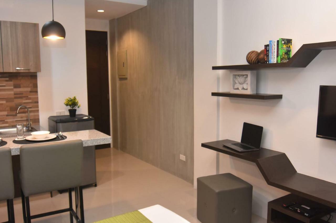 Andeo Suites Angeles Exterior photo