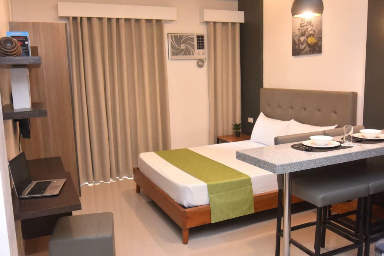 Andeo Suites Angeles Exterior photo
